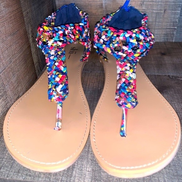 SHI‎  by JOURNEYS Toe Sandals size 9.5-10(?) - Picture 2 of 8